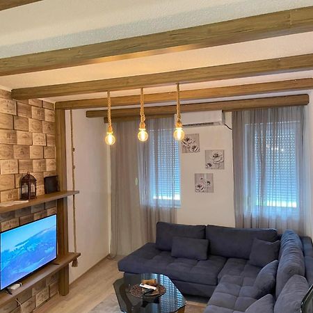 Nessi Apartment Priština Exteriér fotografie
